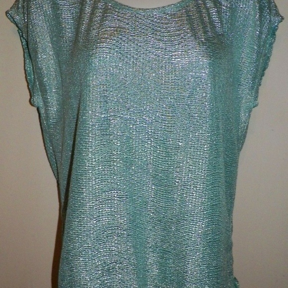 Women's S Candie's Sleeveless Shiny Top - Picture 5 of 7